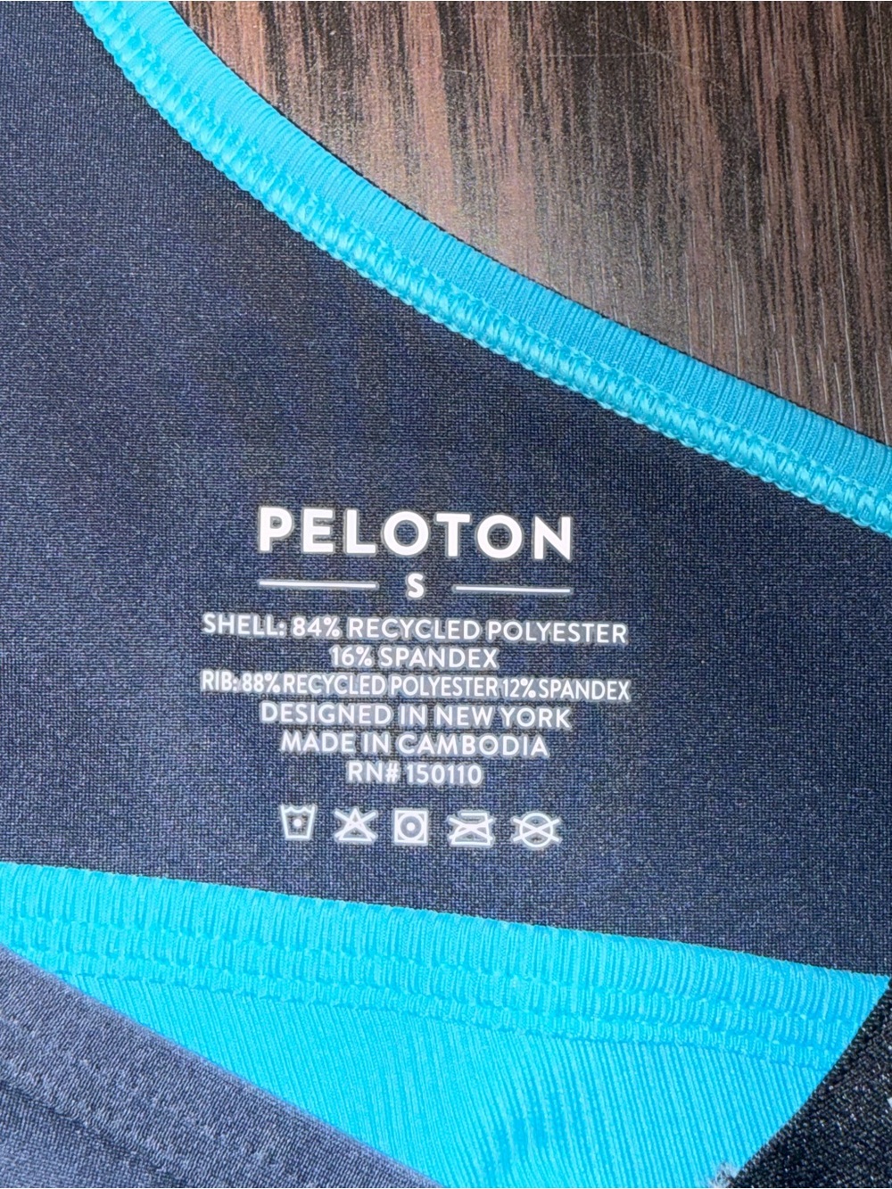 Peloton 2-Piece Set One-Shoulder Sports Bra + 8" Biker Shorts Size S/M - Picture 11 of 13
